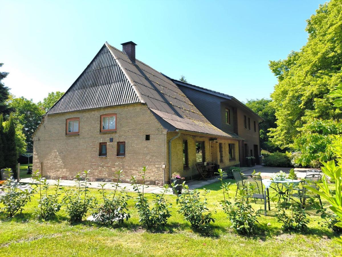 Ferienwohnung Zwischen Den Meeren - Schoene Und Gemuetliche Fewo Mit Garten Dorpstedt Eksteriør billede